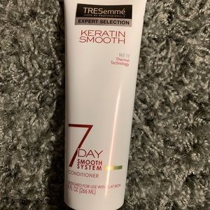 NEW TRESemmé Keratin Smooth Conditioner